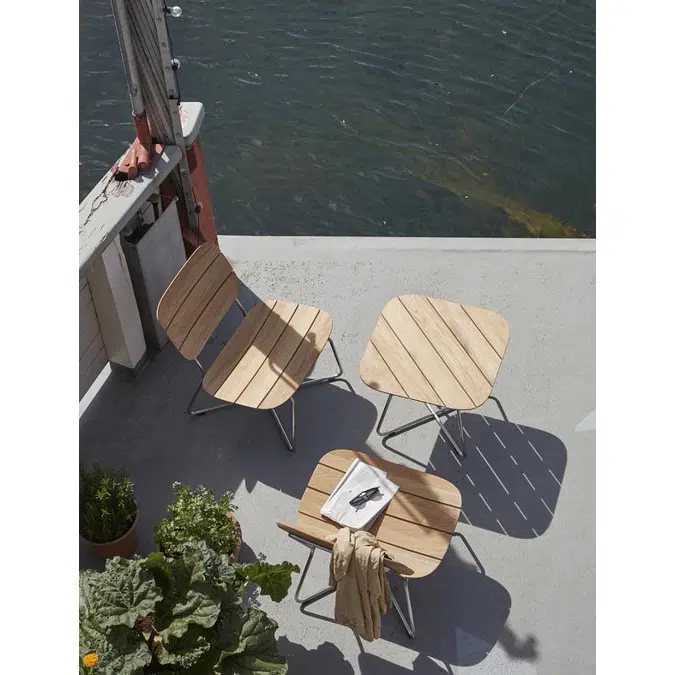 Lilium Lounge Table