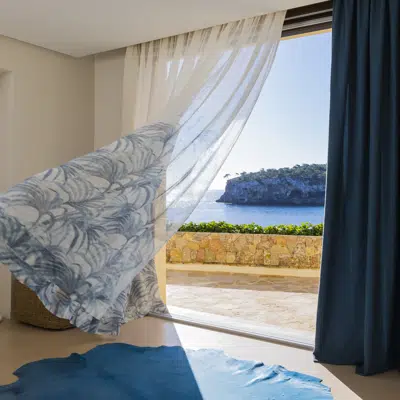 Curtains | Draperies için görüntü