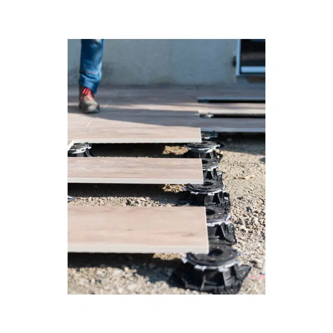 CLEMAN SELF-LEVELLING PAVED TERRACE RISER PEDESTAL (ADJUSTABLE 130-230 mm)