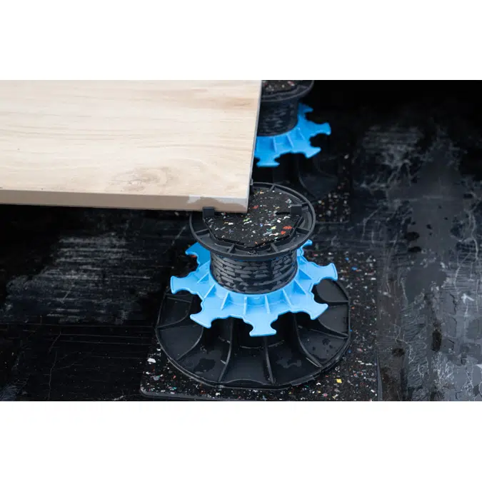 Essentiel Adjustable Paving Riser Pedestal