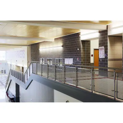 imagem para CIRCA Stainless Steel Wire Mesh Railing System