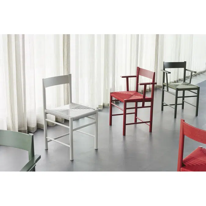 F Armchair 