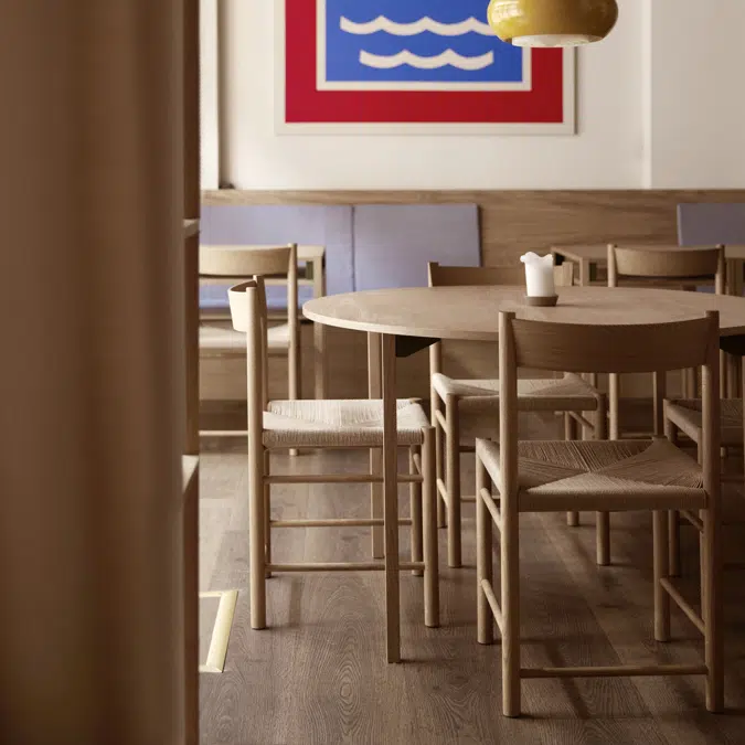 F Dining Chair with paper cord