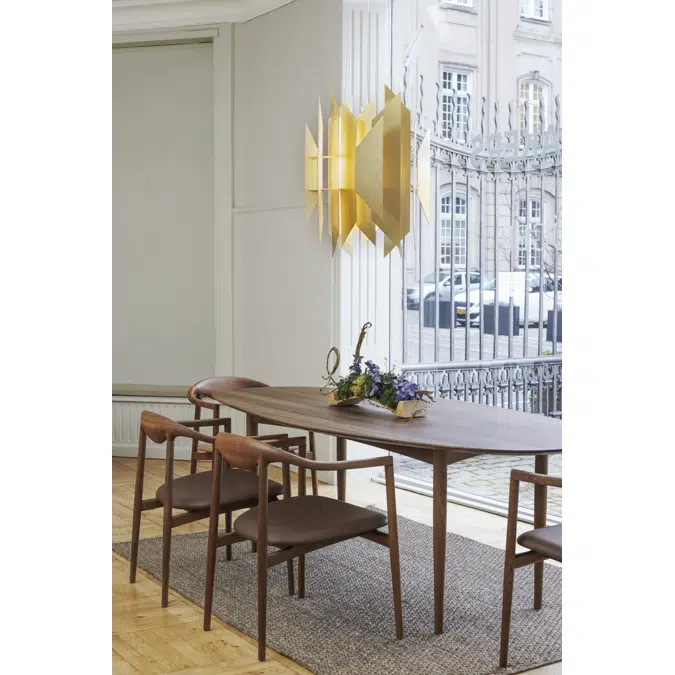 Jari Dining Table E240