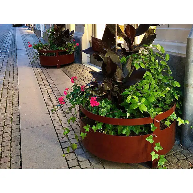 Gro planter and frame