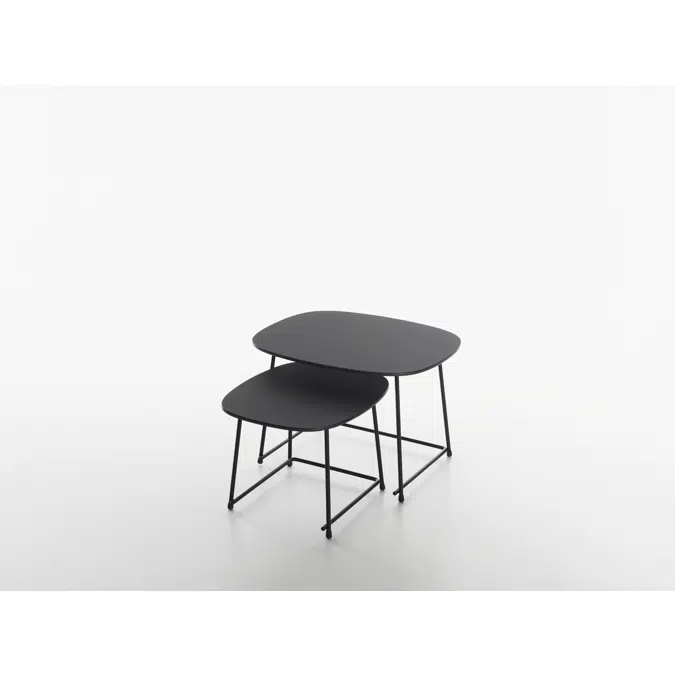 CUP lounge tables