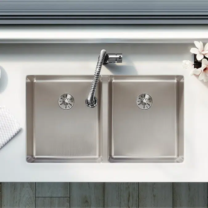ELUHH3118TPD Lustertone Iconix® 16 Gauge Stainless Steel, 32-3/4" x 19-1/2" x 9" Double Bowl Undermount Sink with Perfect Drain®