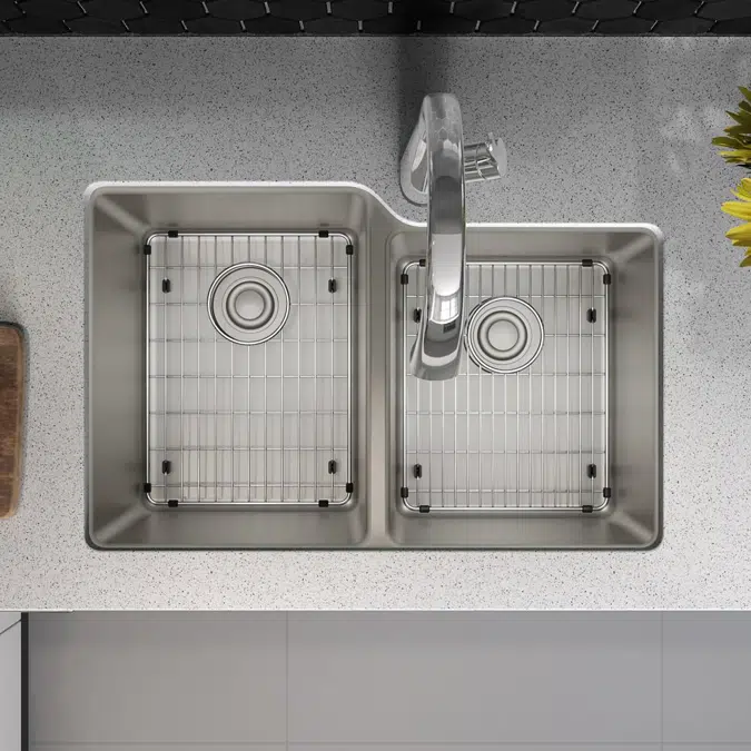 ELUH3120RTFLC Elkay Lustertone Iconix® 18 Gauge Stainless Steel 31-1/4" x 20-1/2" x 9" Double Bowl Undermount Sink Kit with Filtered Faucet