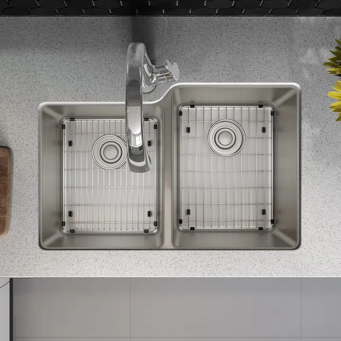 ELUH3120LTFLC Lustertone Iconix® 18 Gauge Stainless Steel 31-1/4" x 20-1/2" x 9" Offset 40/60 Bowl Undermount Sink Kit w/Filter Faucet