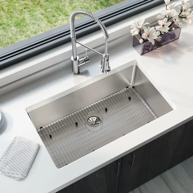 ELUHH3017TPDBG Lustertone Iconix® 16 Gauge Stainless Steel 32-1/2 x 19-1/2" x 9" Single Bowl Undermount Sink Kit with Perfect Drain®