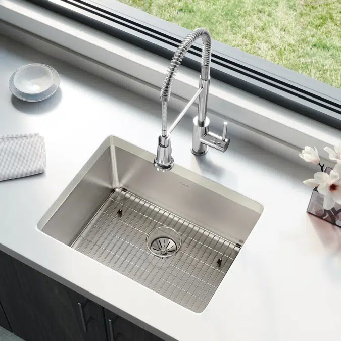 ELUHH2115TPDBG Lustertone Iconix® 16 Gauge Stainless Steel 23-1/2" x 18-1/4" x 9" Single Bowl Undermount Sink Kit with Perfect Drain®