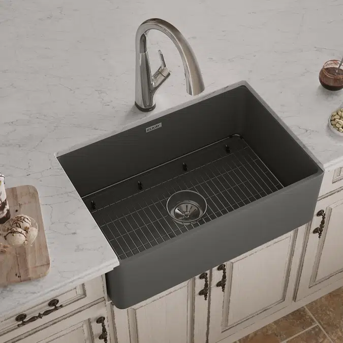 SWUF28179MGFLC Fireclay 30" x 19-15/16" x 9-1/8" Single Bowl Farmhouse Sink Kit with Filtered Faucet