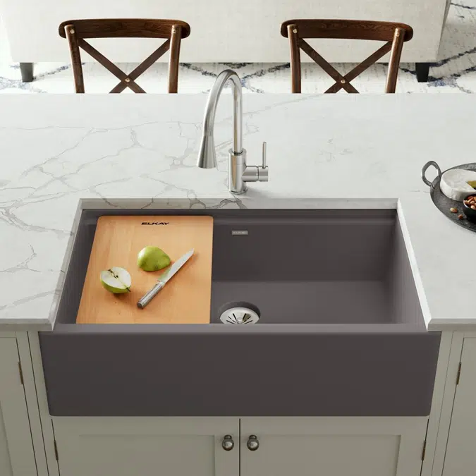 LKAV3031_CR_LS_MB_BK Avado® Single Hole Kitchen Faucet with Pull-down Spray and Forward Only Lever Handle