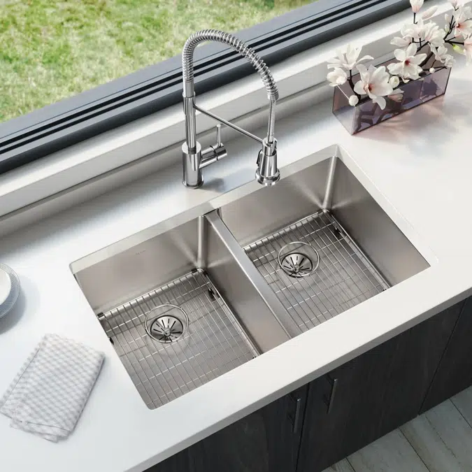 ELUHH3118TPDBG Lustertone Iconix® 16 Gauge Stainless Steel 32-3/4" x 19-1/2" x 9" Double Bowl Undermount Sink Kit with Perfect Drain®