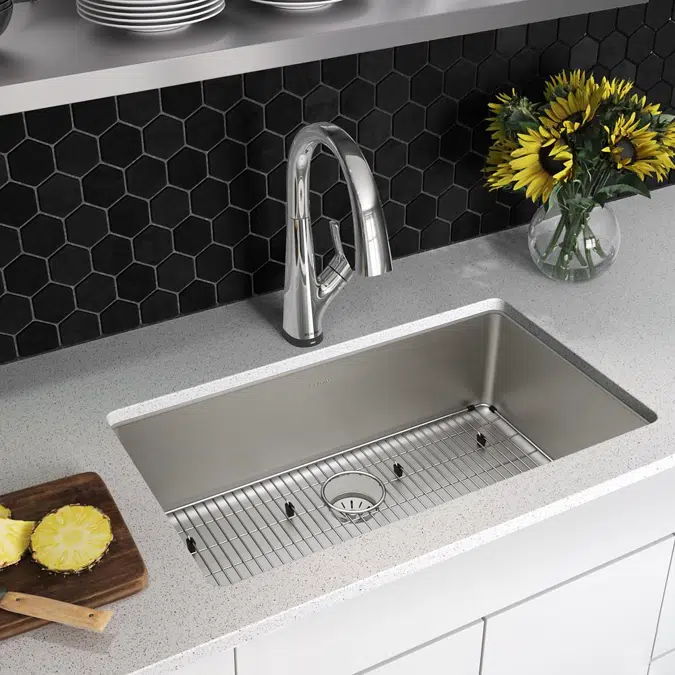 ELUHH3017TPDFLC Lustertone Iconix® 16 Gauge Stainless Steel 32-1/2" x 19-1/2" x 9" Single Bowl Undermount Sink Kit with Filtered Faucet with Perfect Drain®