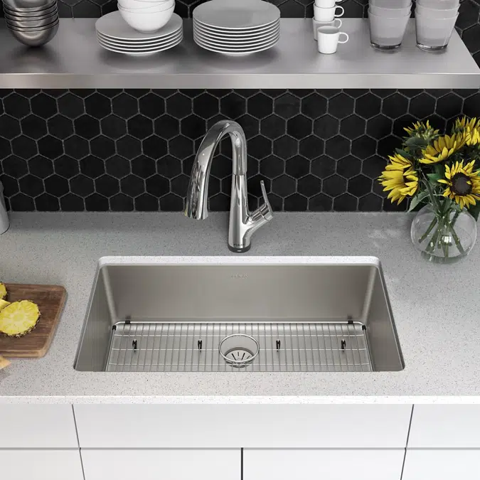 ELUHH3017TPDFLC Lustertone Iconix® 16 Gauge Stainless Steel 32-1/2" x 19-1/2" x 9" Single Bowl Undermount Sink Kit with Filtered Faucet with Perfect Drain®