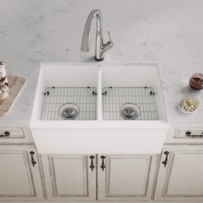 SWUF32189WHFLC Fireclay 33" x 19-15/16" x 9" Equal Double Bowl Farmhouse Sink Kit with Filtered Faucet White