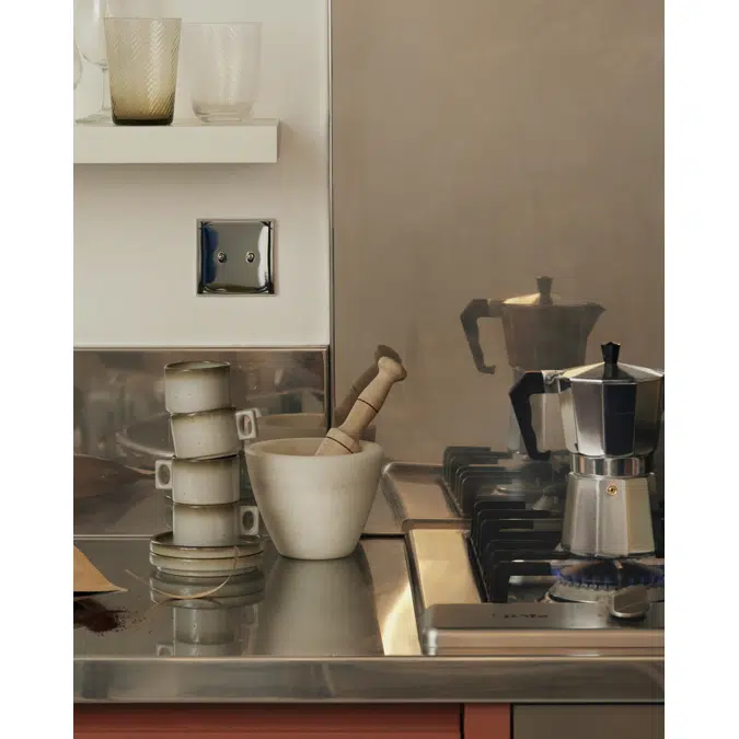 Confidence collection, single cover plate for switches and sockets