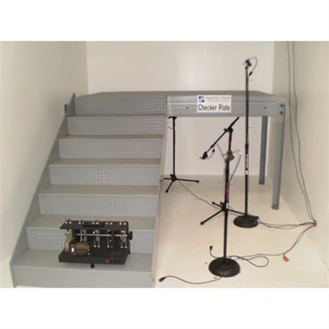 L200 Checker Plate Stair Landings