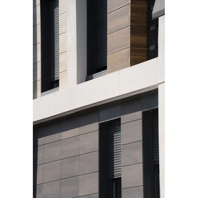 VENTILATED FACADE FRONTEK W300