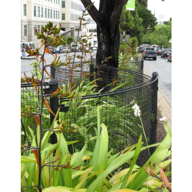 Greenscreen:  Freestanding Trellis Fence