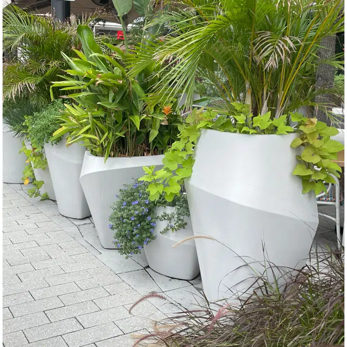 Delta Collection Planters