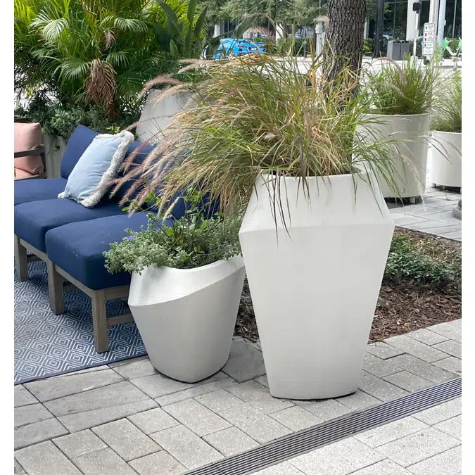 Delta Collection Planters