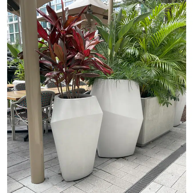 Delta Collection Planters