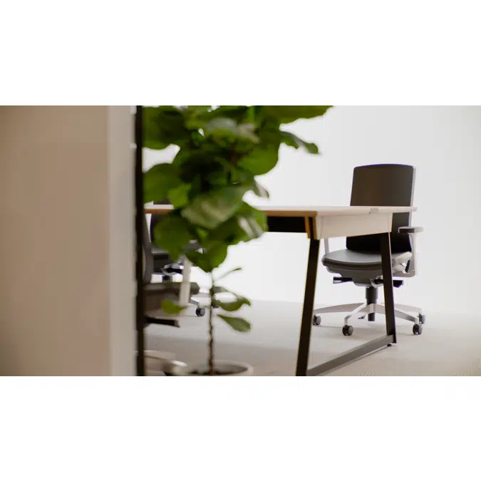 Office Space PLUS Benes office chair & Vicenda Series Office-Table