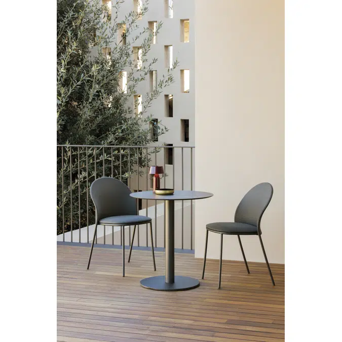 Flamingo outdoor dining table with round top 90x90x76