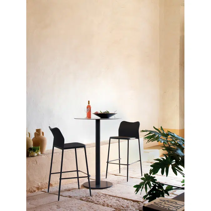 Flamingo indoor high dining table with round top Ø 80x110