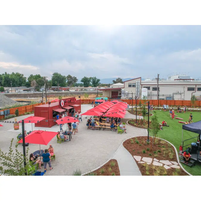 40' BeerCan (Shipping Container Bar)