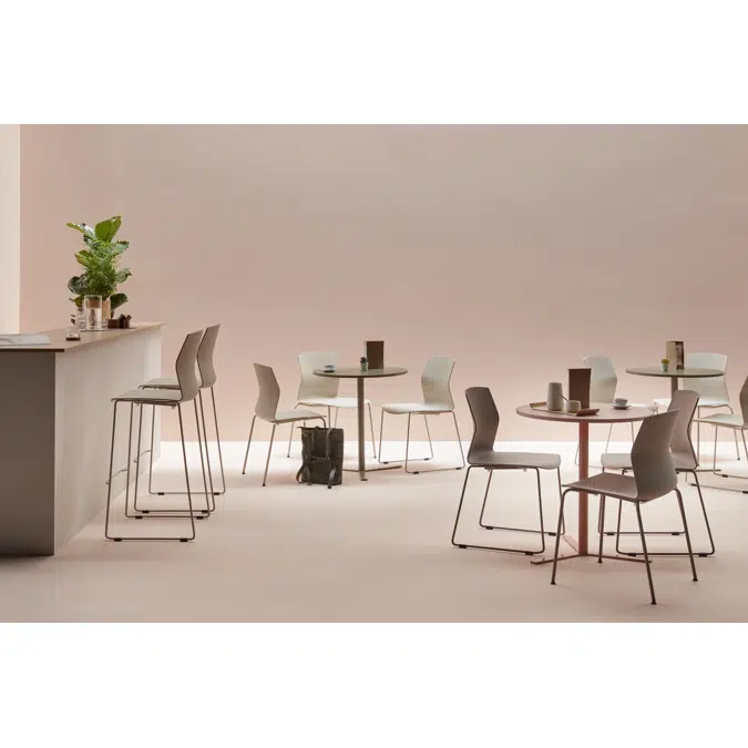 Kabi Sled Chair