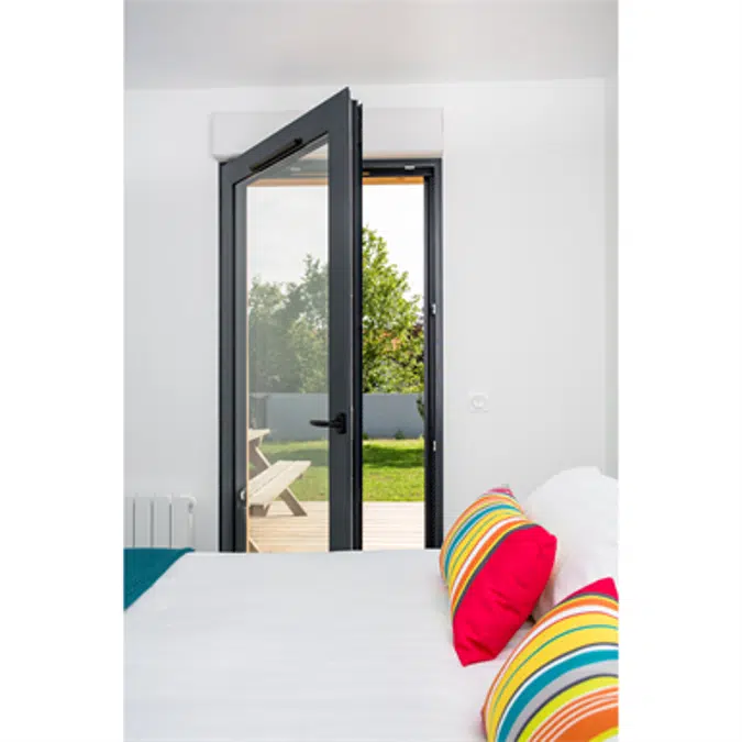 Aluminium door-window opening inside 1