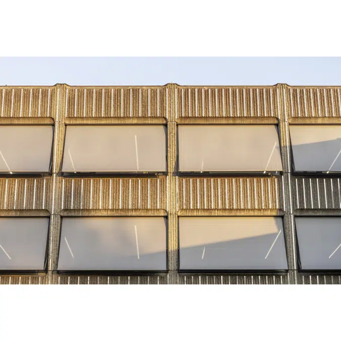 Basic shaft awning with drop arm