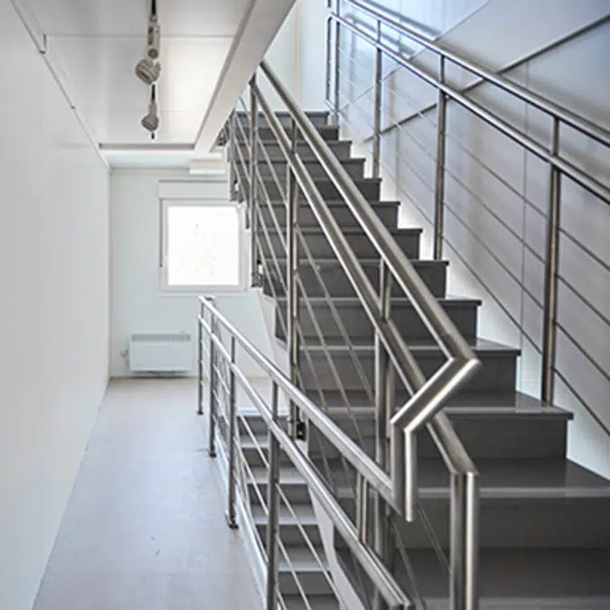 ZECon - Staircase – Middle