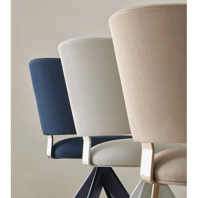 Daily upholstered chairs and armchairs