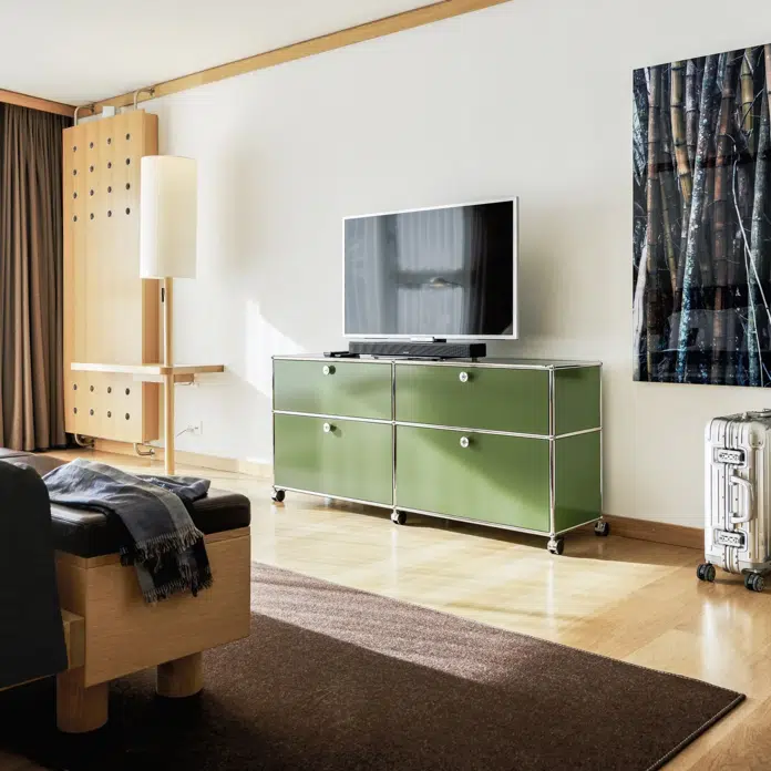 Stylish and durable hospi­tality