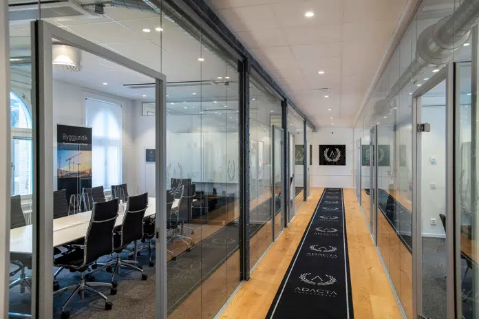 Door - Glassdoor