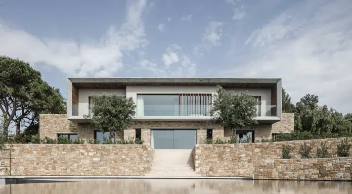 Minimalist sliding window system - MS55