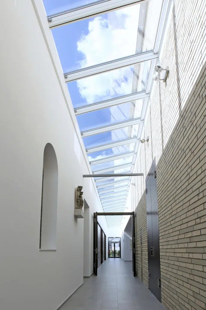 VELUX Modular Skylights - Wall-mounted Longlight 5-45°