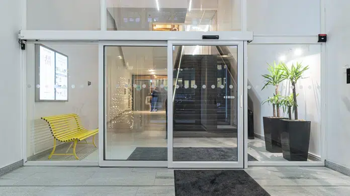 Curtain Wall Hosted Revit Door Families by ASSA ABLOY Entrance Systems