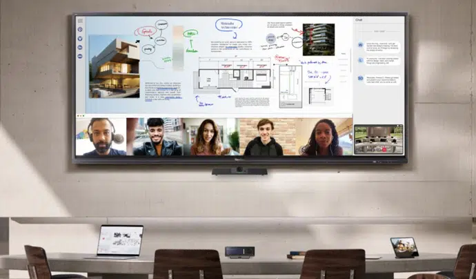Ultra Wide Displays