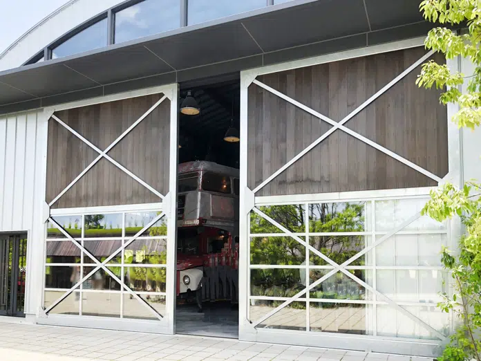 HANGER RAIL